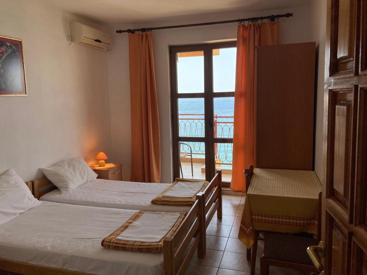 Monterama Apartments Сутоморе Екстериор снимка