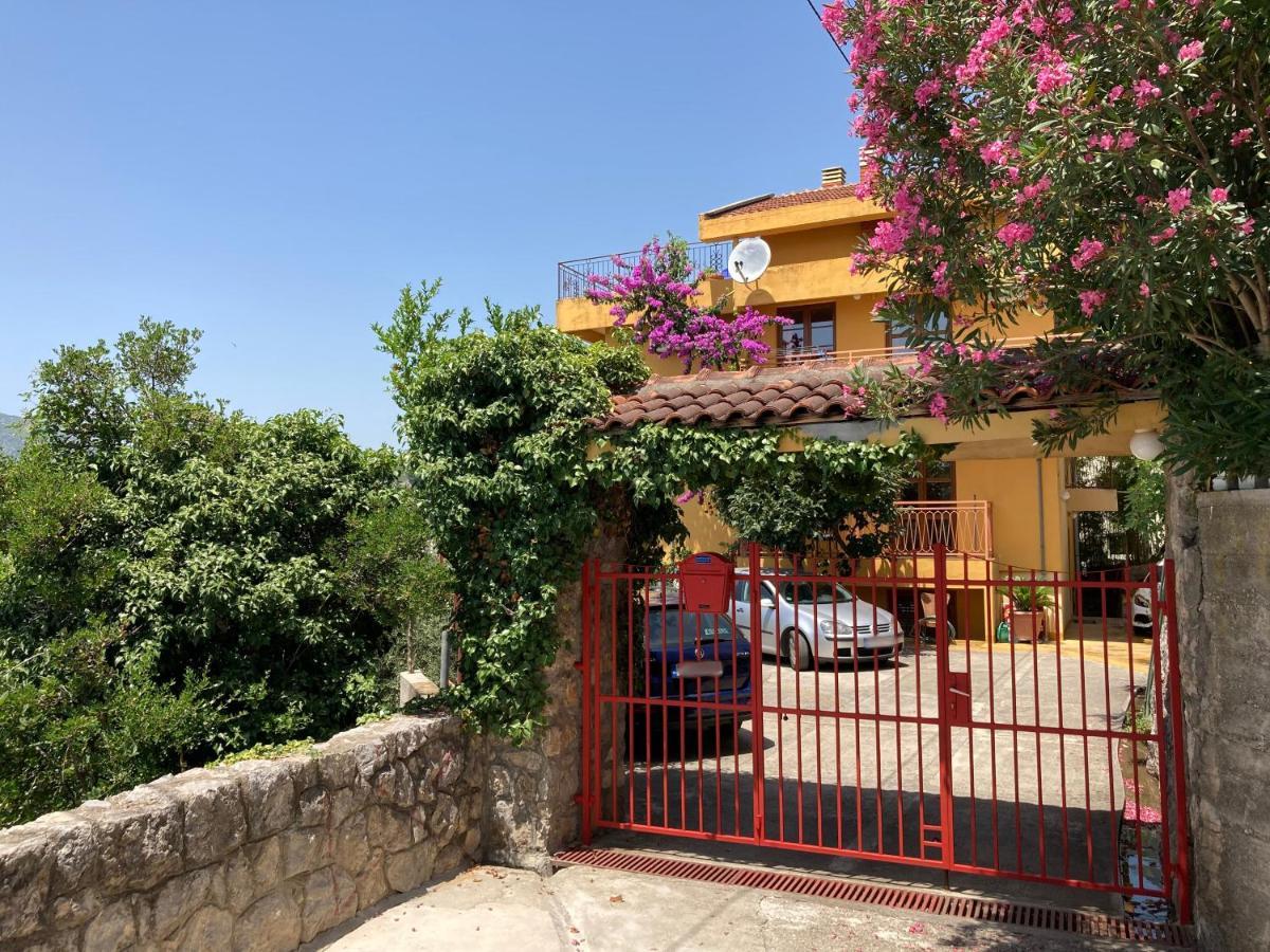 Monterama Apartments Сутоморе Екстериор снимка